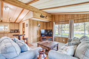 Riverside Breeze - Meredith Lodging